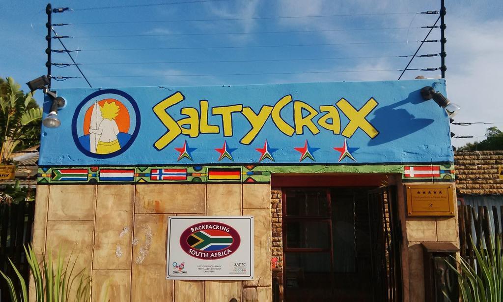 Saltycrax Backpackers And Surf Hostel By Curiocity Bloubergstrand Luaran gambar